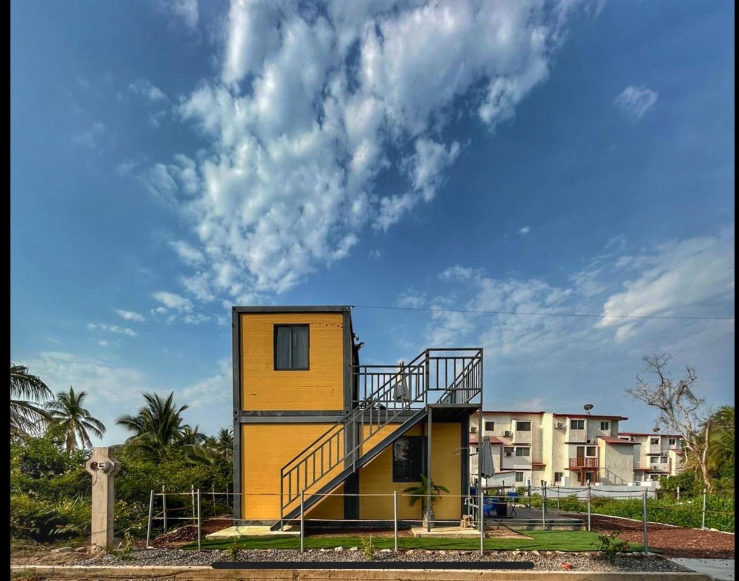 Yellow House 6 Minutos De Playa Barra de Navidad Rom bilde